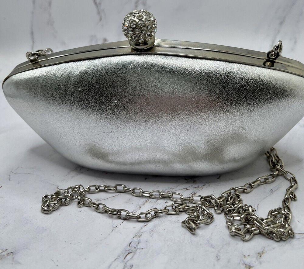 Benjamin Walk Silver Leather Evening Bag Clutch Rhinestone Clasp Silver Chain